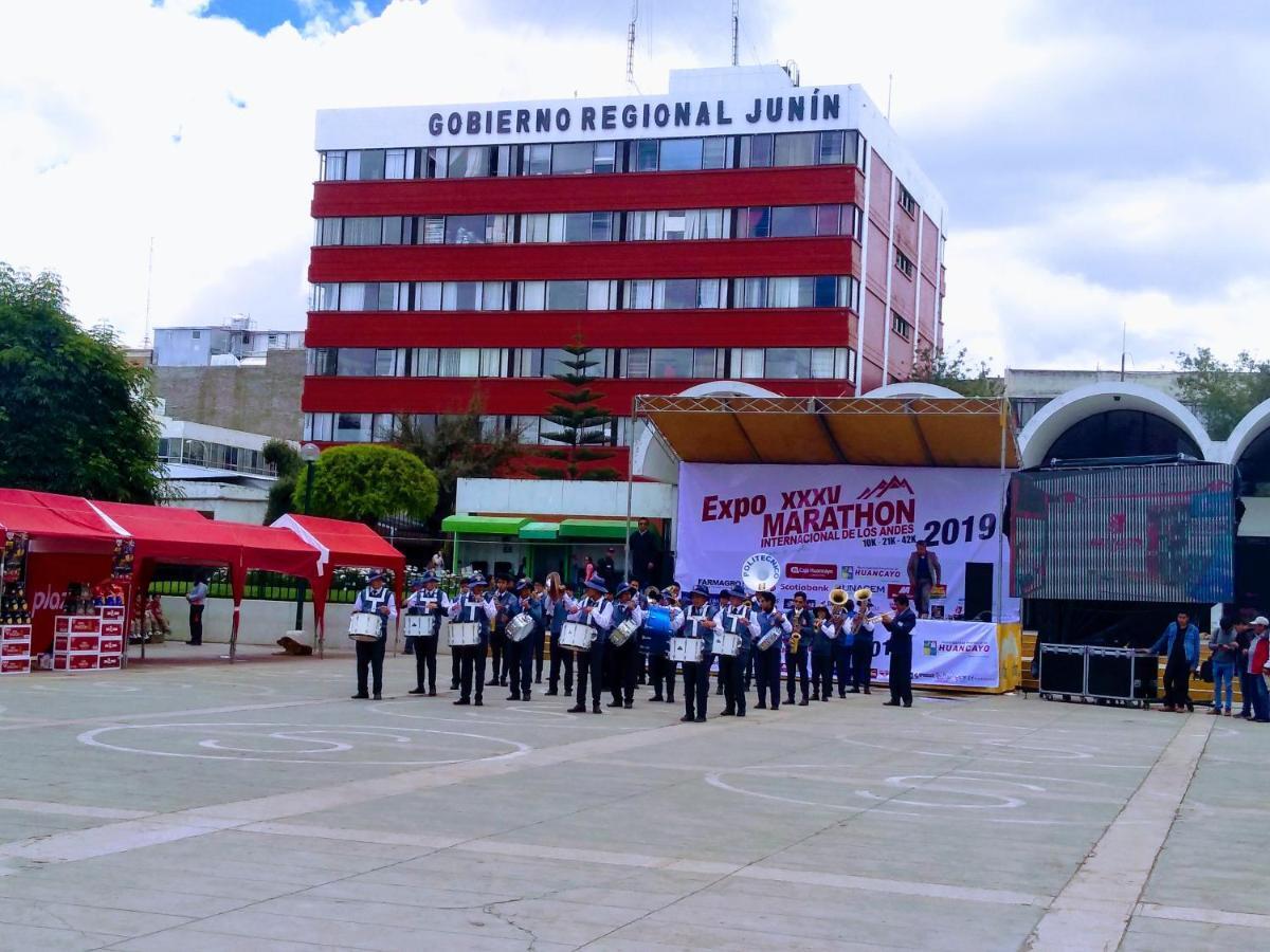 Casa Blanca Hospedaje Huamancaca Exterior foto